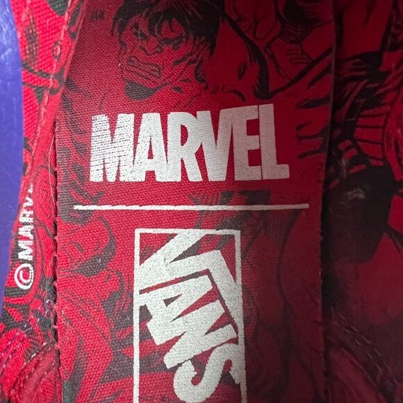 Vans x Marvel Avengers Old Skool Skate Shoes Size 10 - Picture 10 of 10